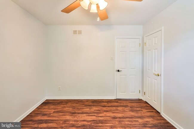Building Photo - 9898 Wistaria St