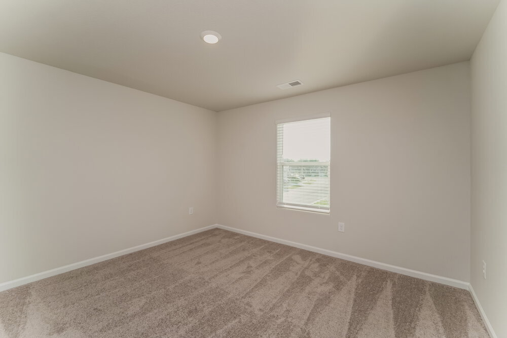 Building Photo - 8005 Moose Crk Dr