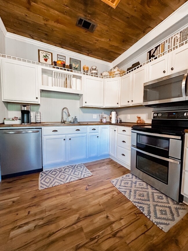 Building Photo - 56 Big Eddy Trl