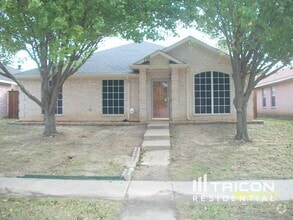 Building Photo - 746 Catalina Dr