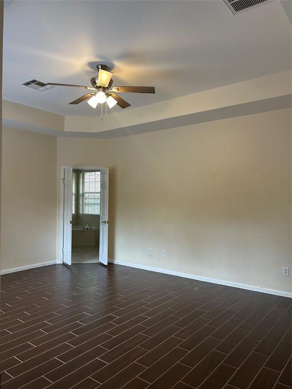 Building Photo - 26 Long Springs Pl