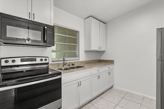 Building Photo - 1222 Woodman Way