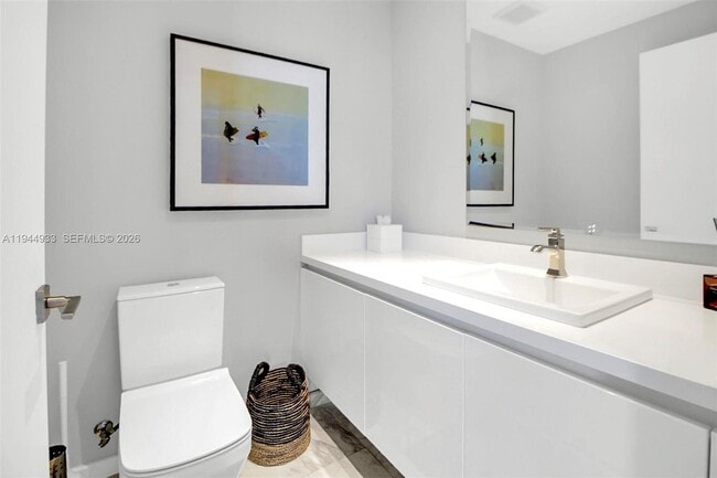 Building Photo - 701 N Fort Lauderdale Beach Blvd