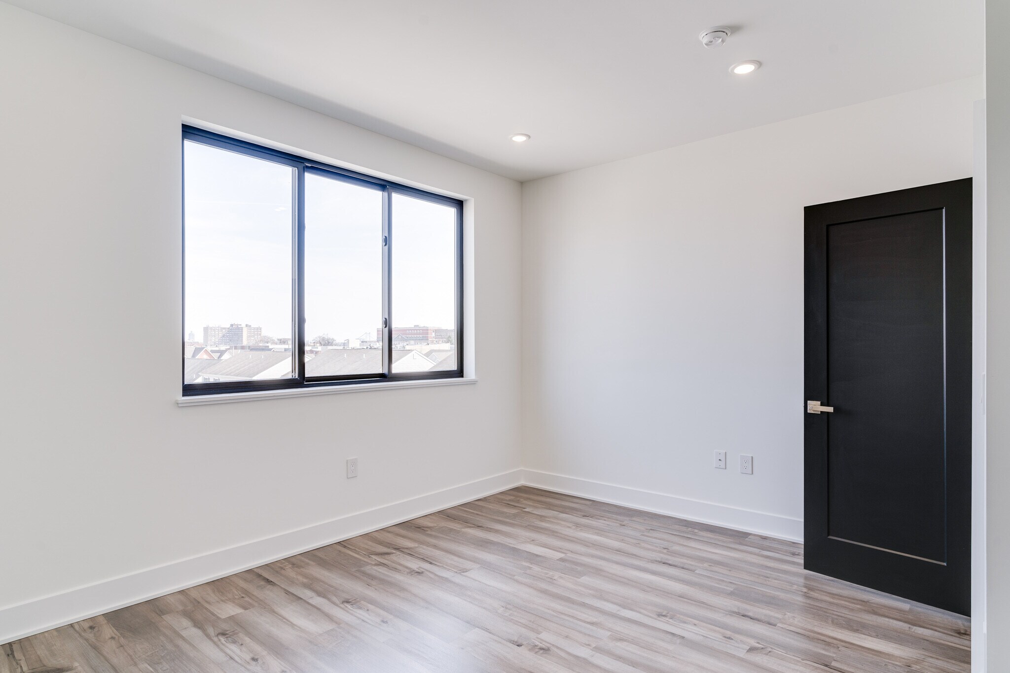 Building Photo - 2603 E Boston St