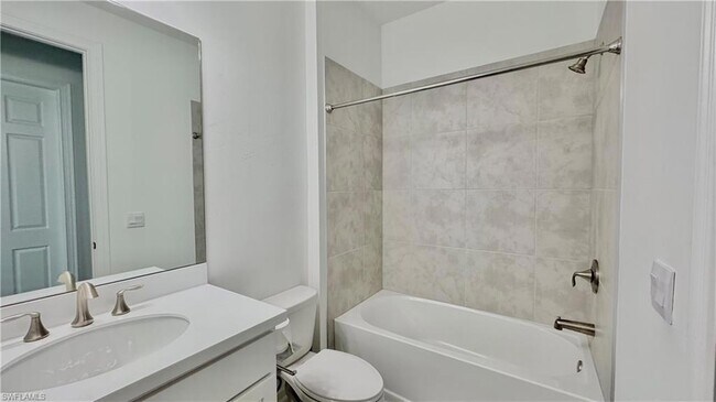 Building Photo - 43773 Sparrow Dr