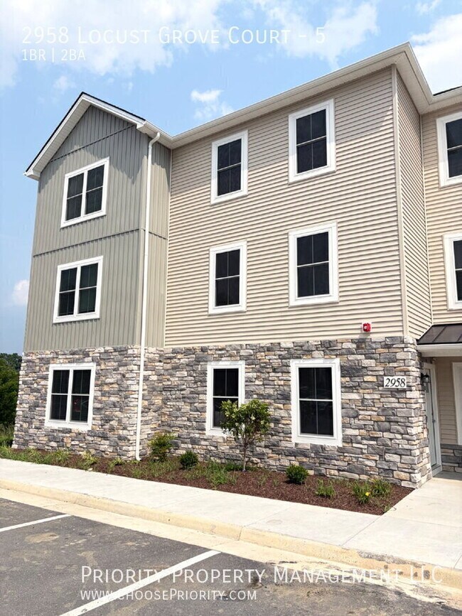 Building Photo - 2958 Locust Grv Ct