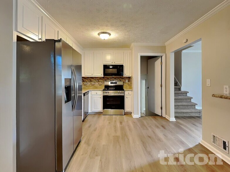 Building Photo - 2092 Brooks Rd SE