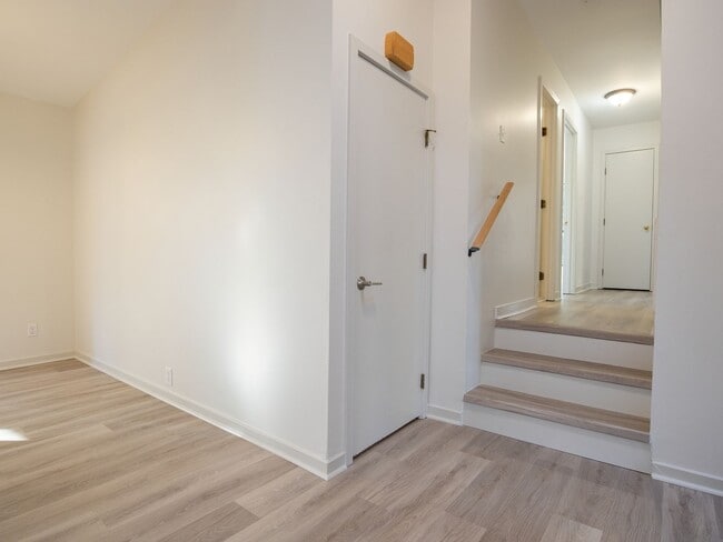 Building Photo - Move in ready 3 bedroom home