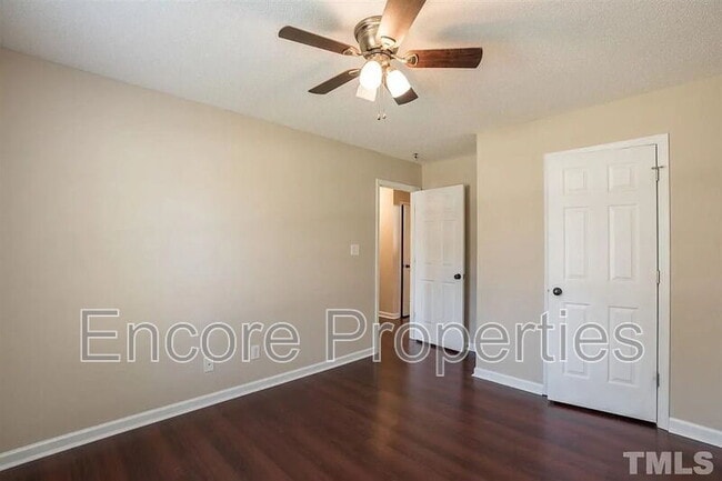 Building Photo - 312 Cabin Grove Ct