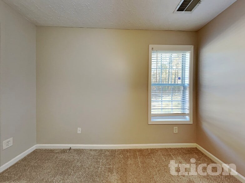 Building Photo - 280 Lassiter Dr