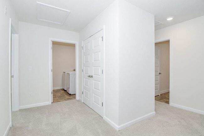 Building Photo - 1115 Sims Dr