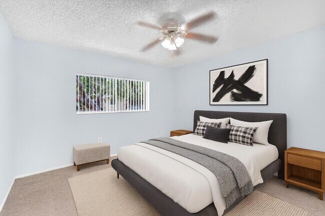 Building Photo - 6889 NW 173rd Dr