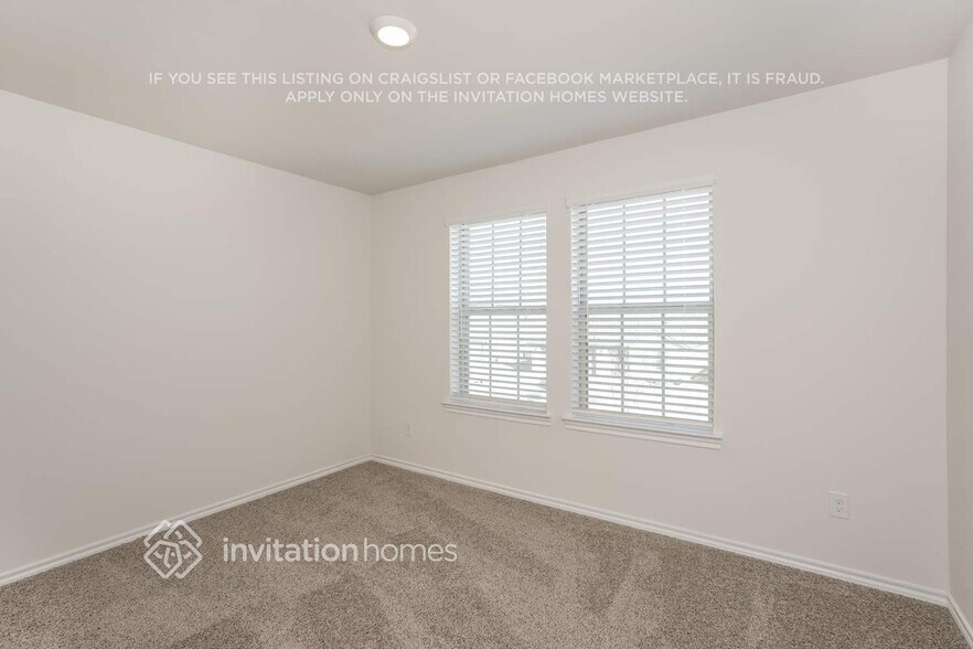 Building Photo - 4004 Amethyst Dr