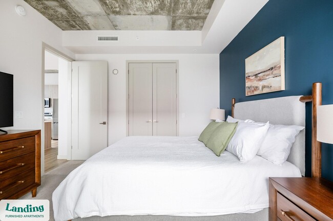 Building Photo - 151 S State St