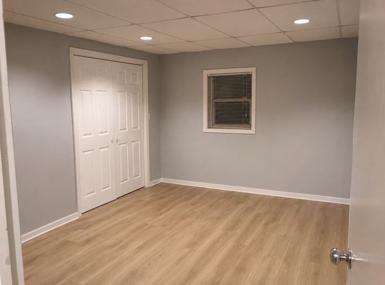 Flexible Room - Family / Home Office / 3rd Bedroom - 420 Tanglewood Ct