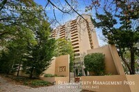 Building Photo - 1301 N Courthouse Rd