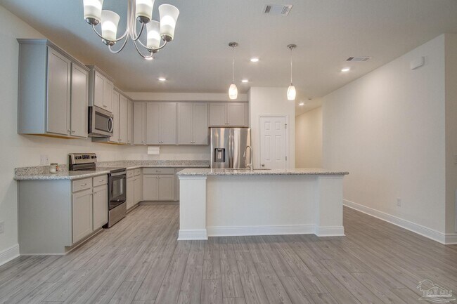 Building Photo - 4620 Sago Palm Cir