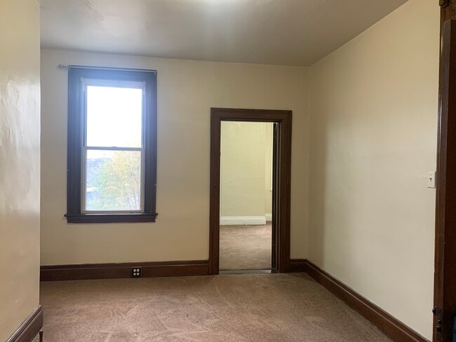 Building Photo - 2017 Veronica St