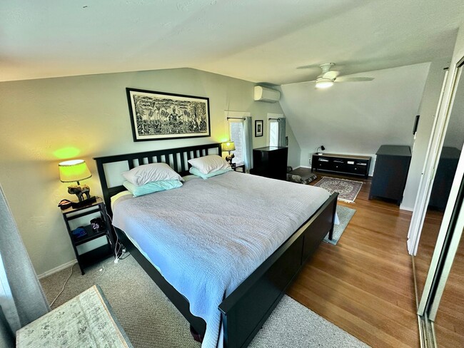 Building Photo - 3 Bedroom House For Rent In White Salmon