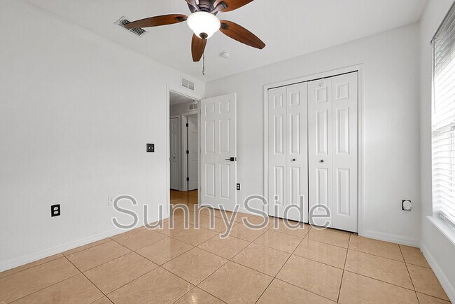 Building Photo - 2431 Marcasite Loop
