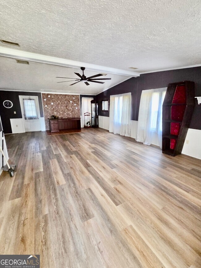 Building Photo - 6410 US-341