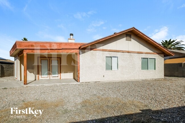 Building Photo - 6025 W Evans Dr