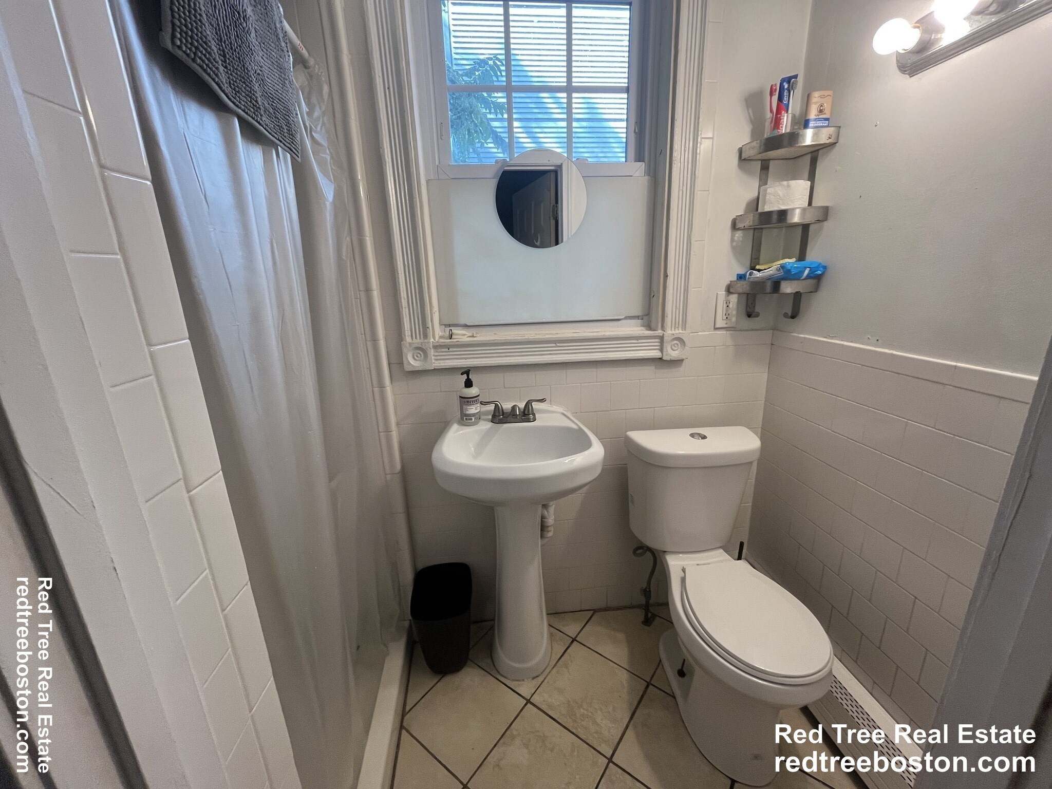 Building Photo - 17 Putnam Ave