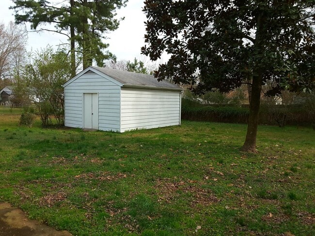 Building Photo - Nelson Park