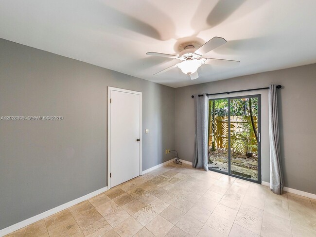 Building Photo - 9055 SW 78th Ct