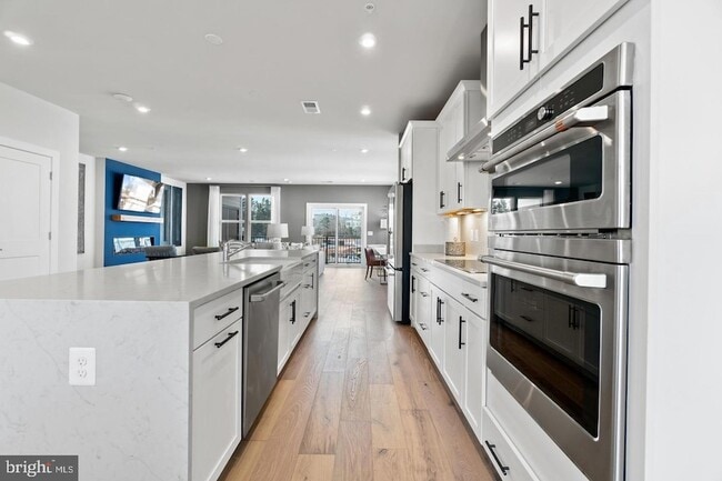 Building Photo - 2339 Liberty Lp