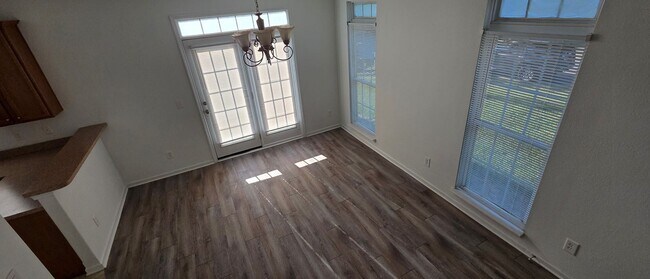 Building Photo - This phenomenal townhome is truly move-in ready!