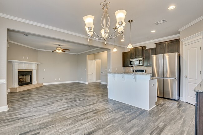 Building Photo - 848 Tyler Woods Dr