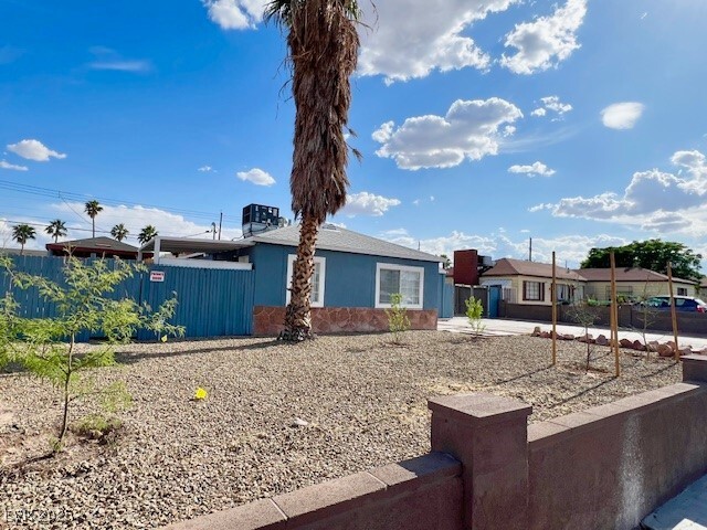 Building Photo - 4401 Alpine Pl