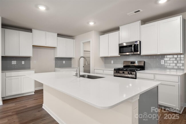 Building Photo - 108 Rock Ave