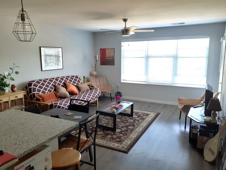 Building Photo - The TROTTA