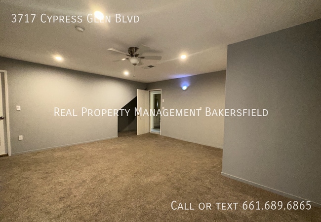 Building Photo - 3717 Cypress Glen Blvd