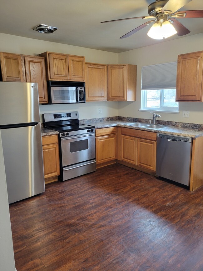 Building Photo - 7515 Stuart St