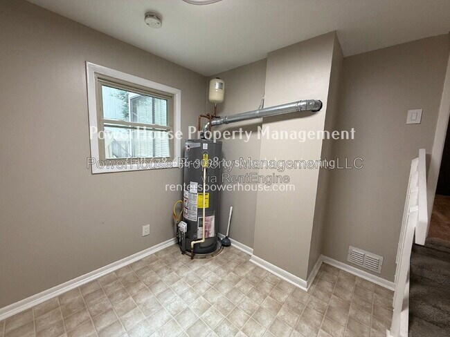 Building Photo - 145 Starboard Point