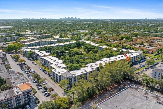 Building Photo - 2900 NW 48th Terrace