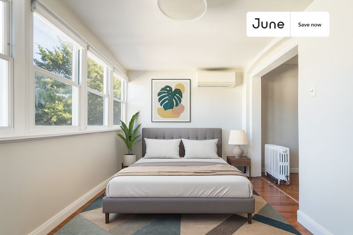 Building Photo - 1443 Parkwood Pl NW