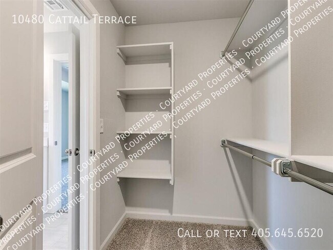 Building Photo - 10480 Cattail Ter