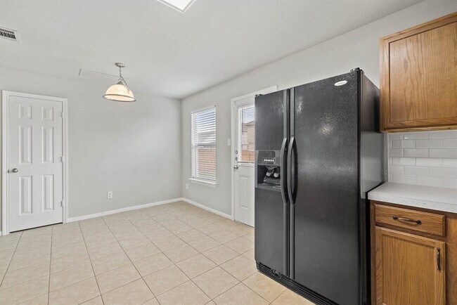 Building Photo - 711 Sugar Brook Dr