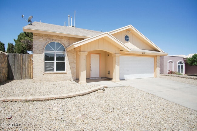 Primary Photo - 2151 Sun Manor Dr