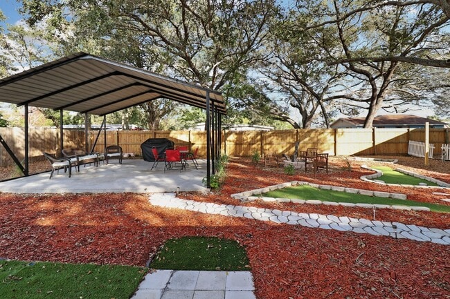 Building Photo - 6501 64th Ave N