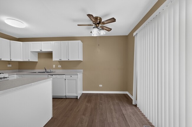 Building Photo - 1371 Andover Dr