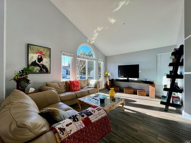 Building Photo - 2454 Wine Country Ave