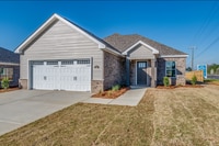 Building Photo - 18 Coolidge Dr
