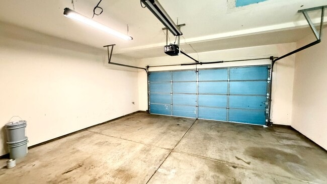 Building Photo - 4006 Craven Rd