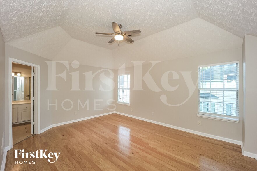 Building Photo - 3308 Summer Brooke Ln