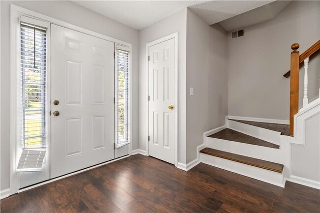 Building Photo - 400 Cascade Rise Ct SW